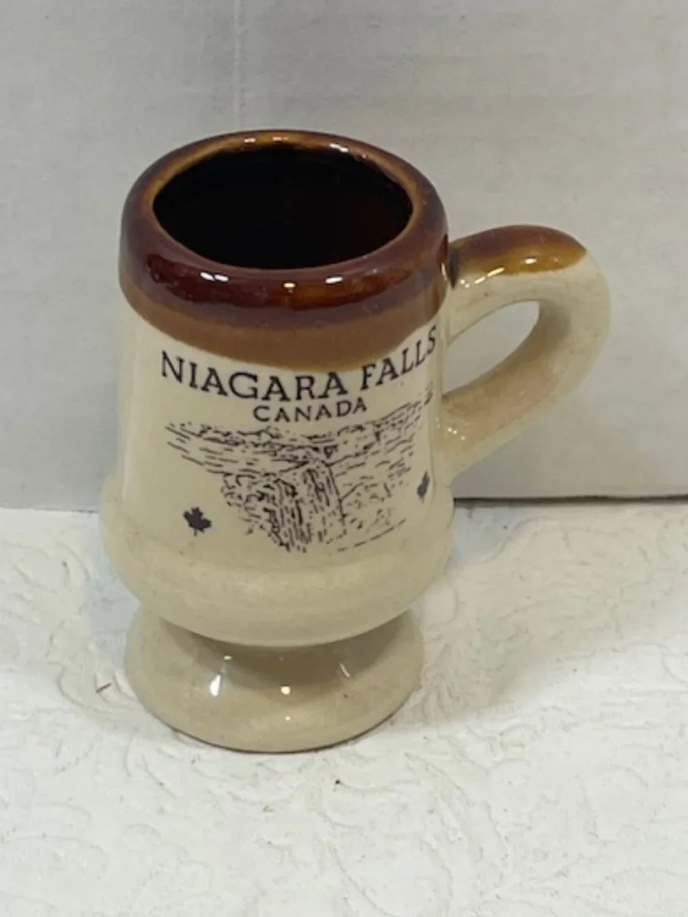 VTG Niagara Falls Canada Mini Stoneware Ceramic Shot Mug Souvenir 3